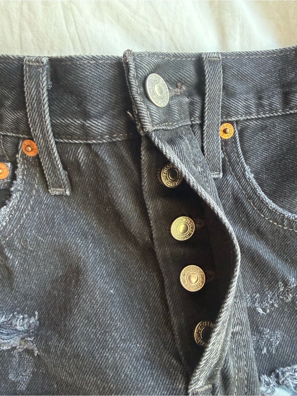Levi’s Denim Shorts - Picture 3 of 5